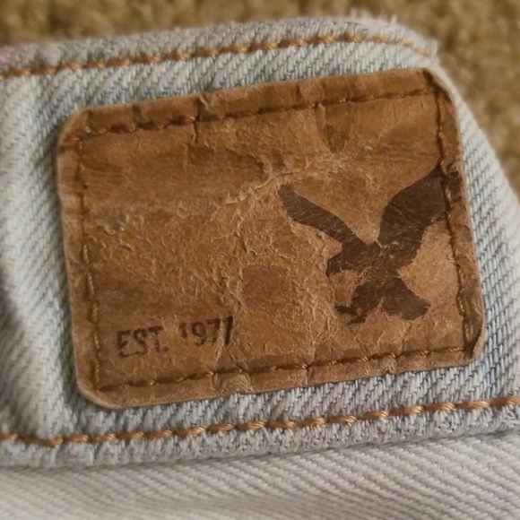 Light Washed, Ripped Jean's - Picture 6 of 7